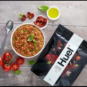 Huel Huel Hot & Savory Yellow Coconut Curry, Thai Green Curry, Mexican Chili